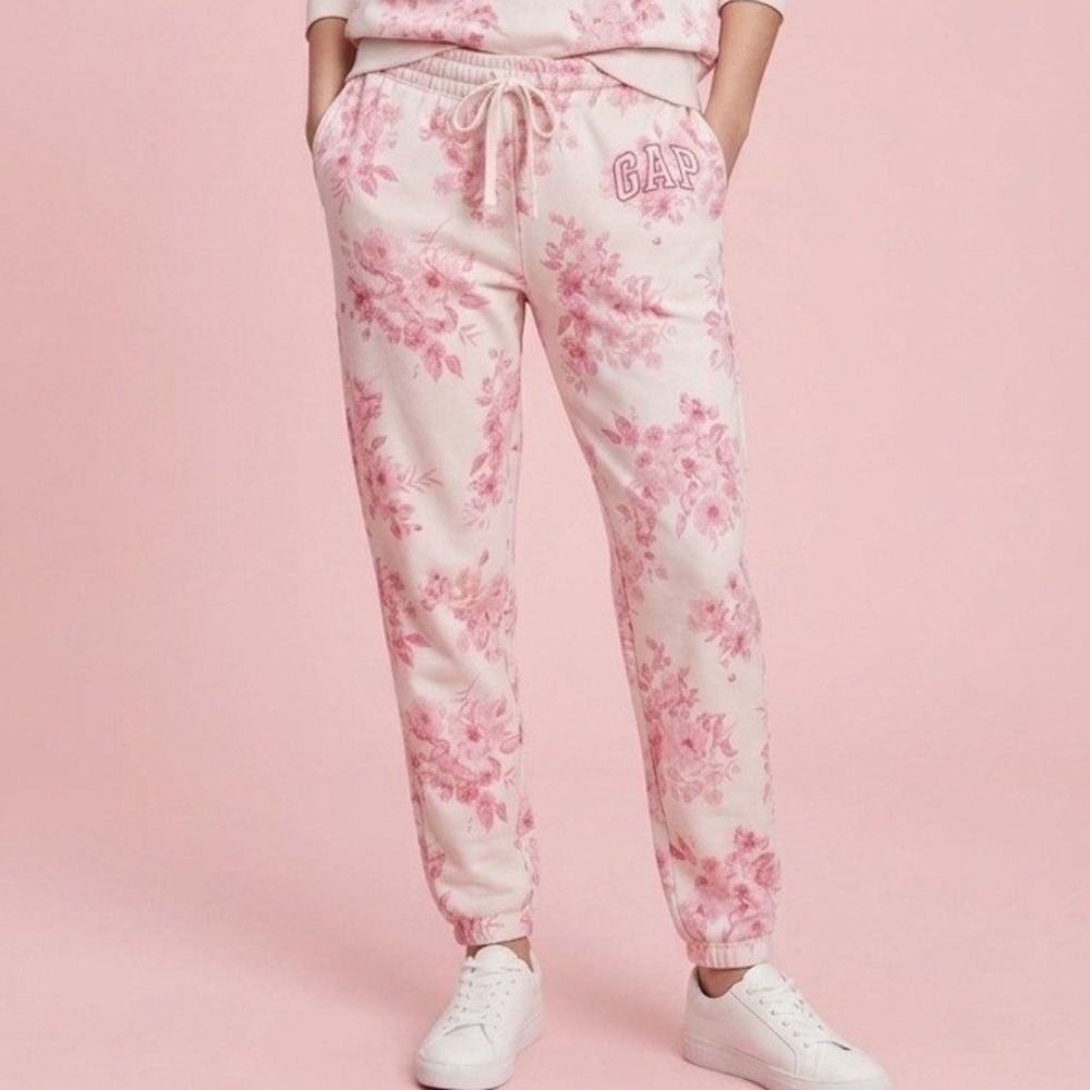 GAP 2025 Logo Fleece Jogger Sweatpants Pink Floral With Logo Sz XS Lounge Casual